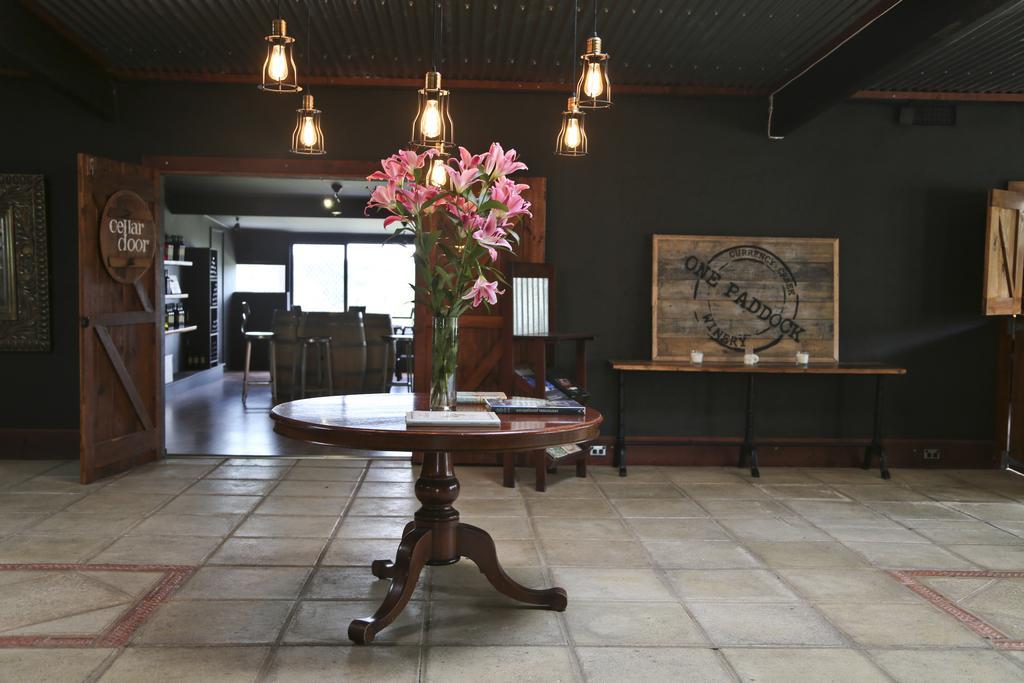 One Paddock Currency Creek Winery Villas Экстерьер фото