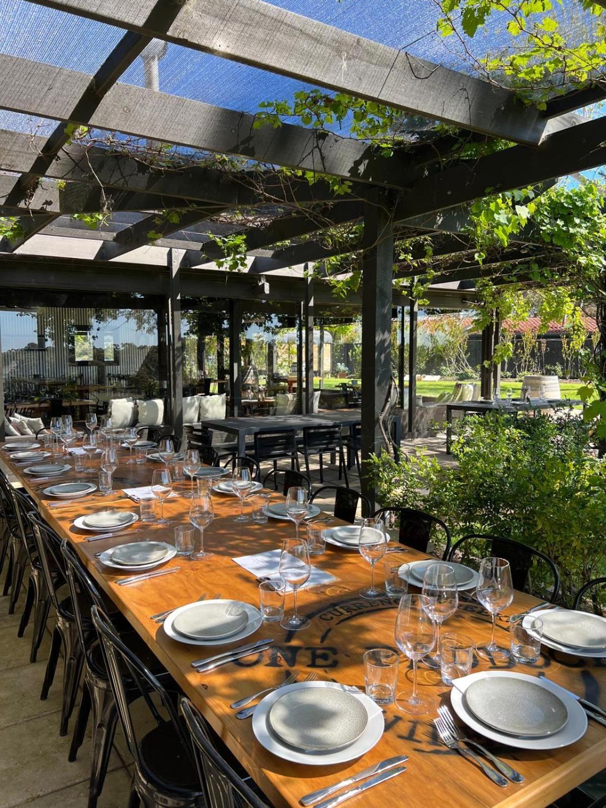 One Paddock Currency Creek Winery Villas Экстерьер фото